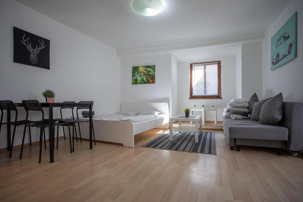 Apartamento Old Town Studio Hall in Tirol Exterior foto